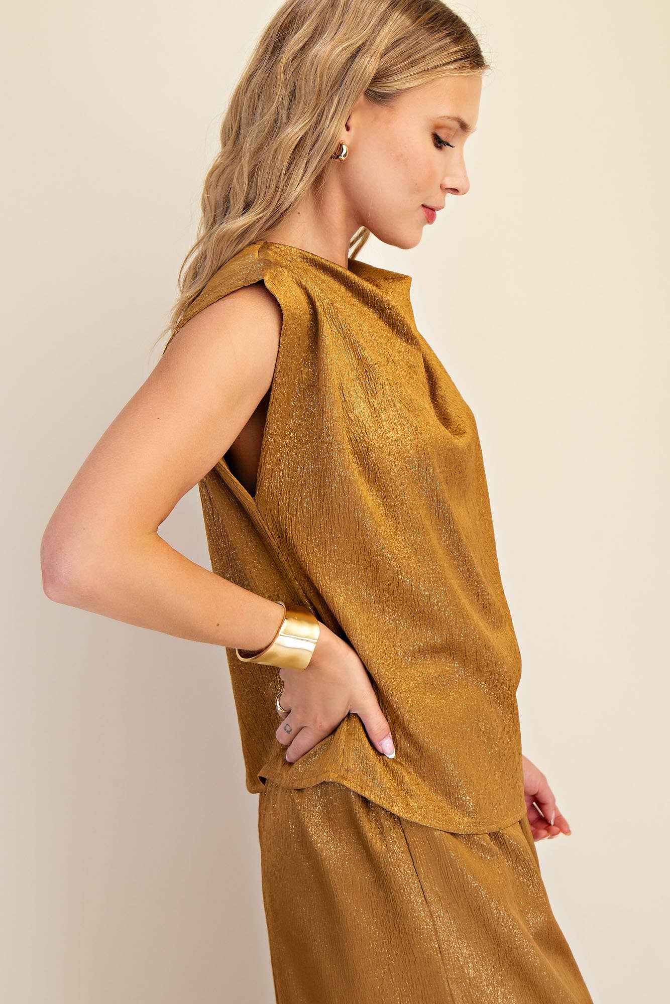Sleeveless Blouse