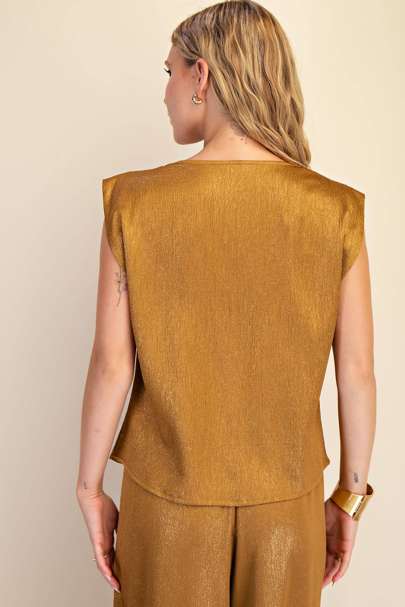 Sleeveless Blouse