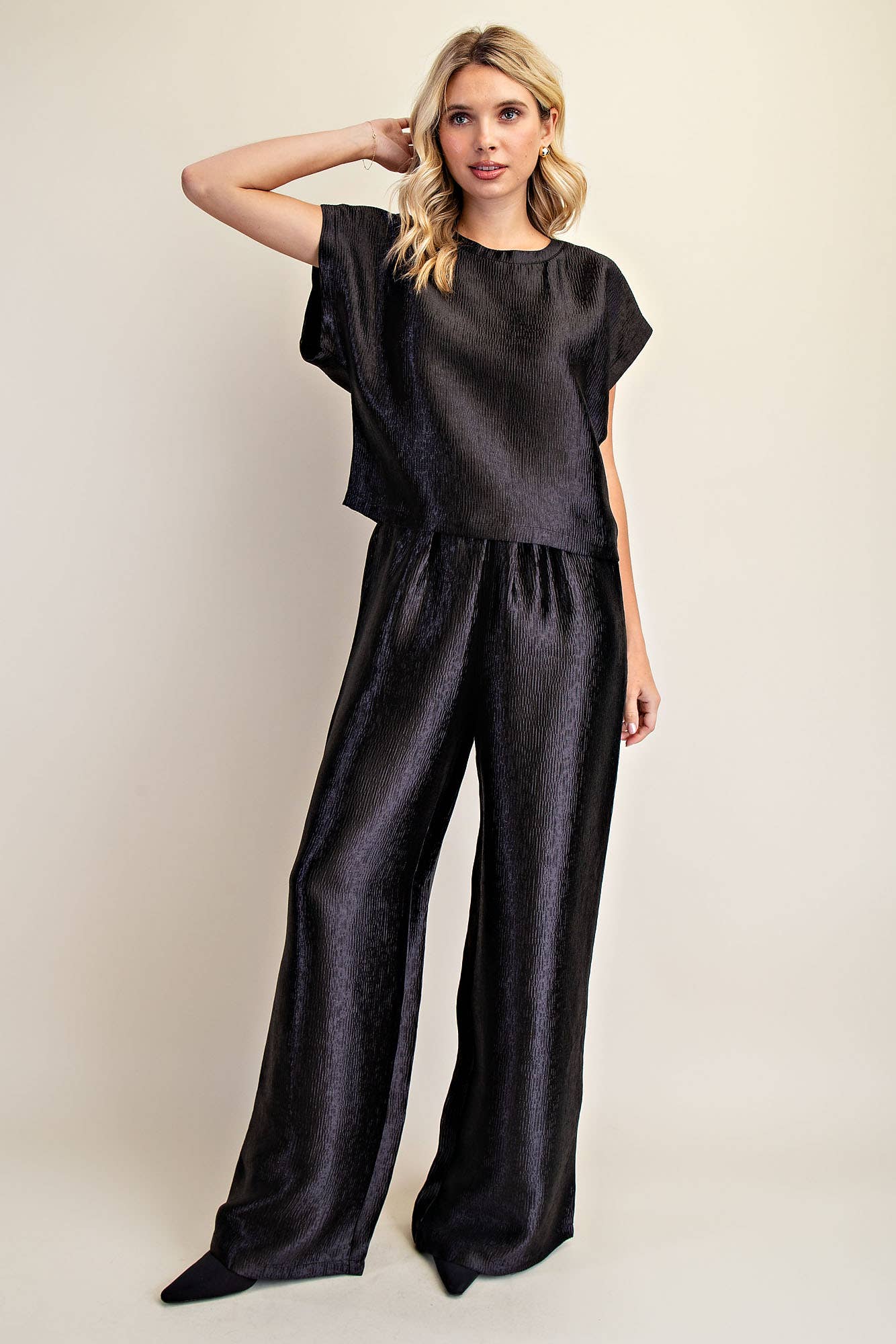 Neck Band Short Sleeve Top