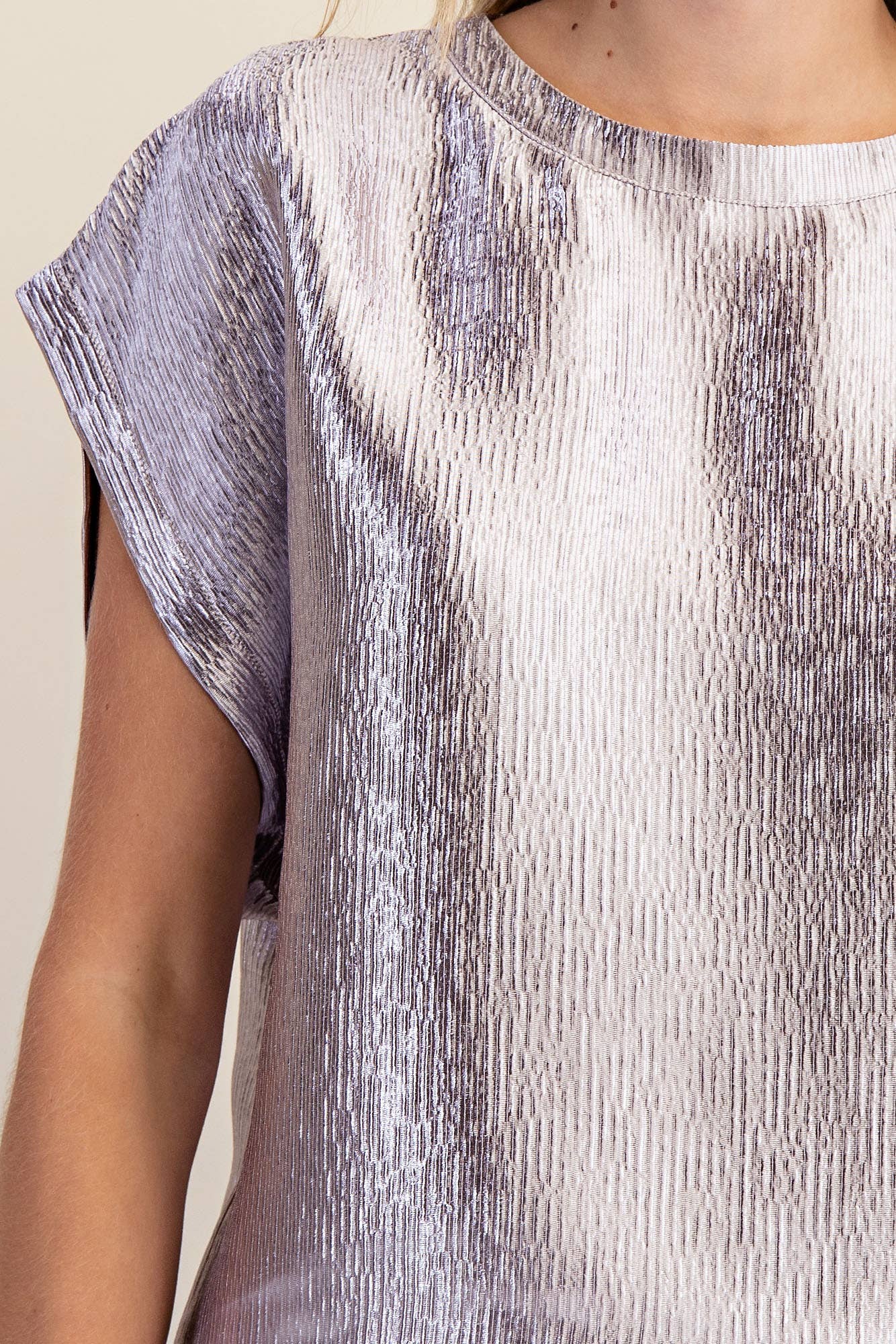 Neck Band Short Sleeve Top