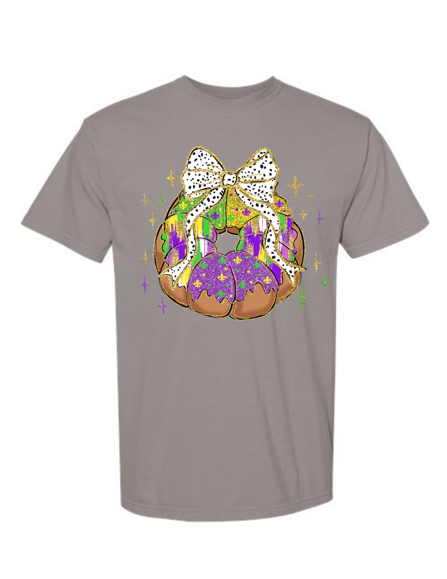 T/S king cake with bow