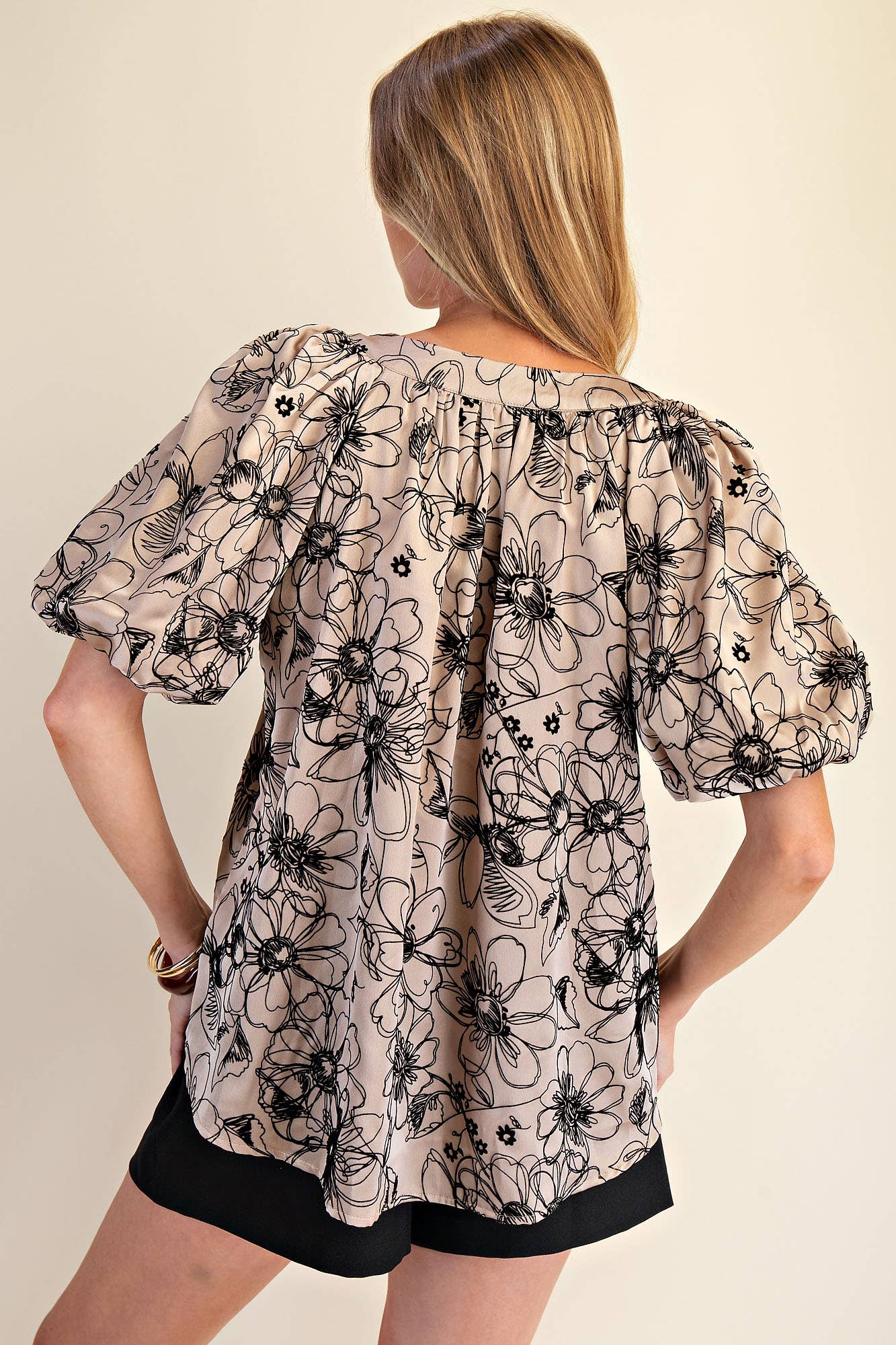 V-Neck Stitch Placket Puff Sleeve Top