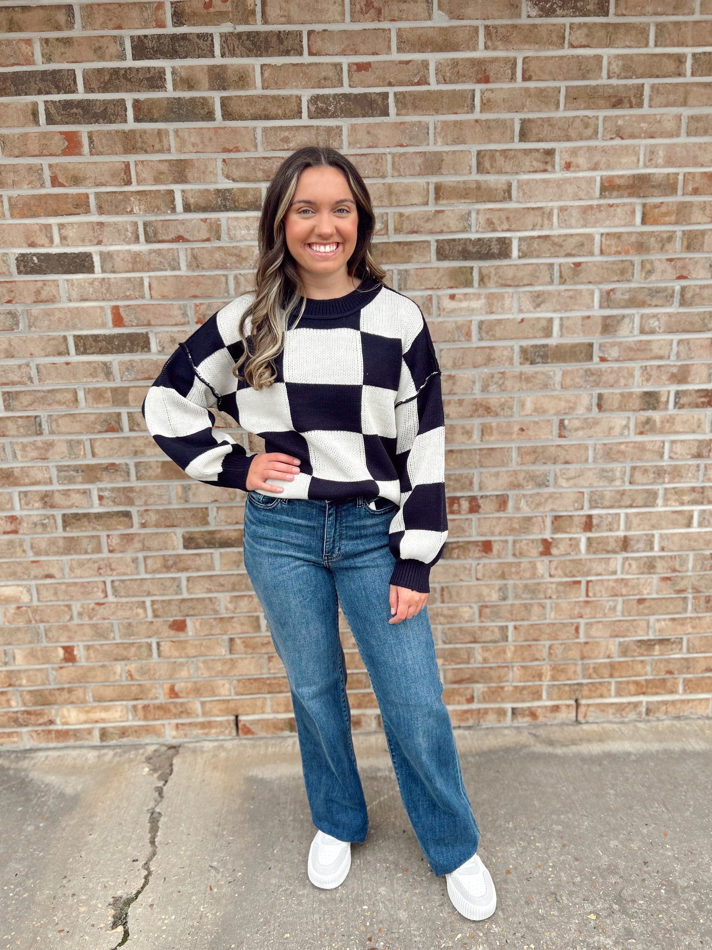 Trendy Crew Neck Checkered Knit Sweater