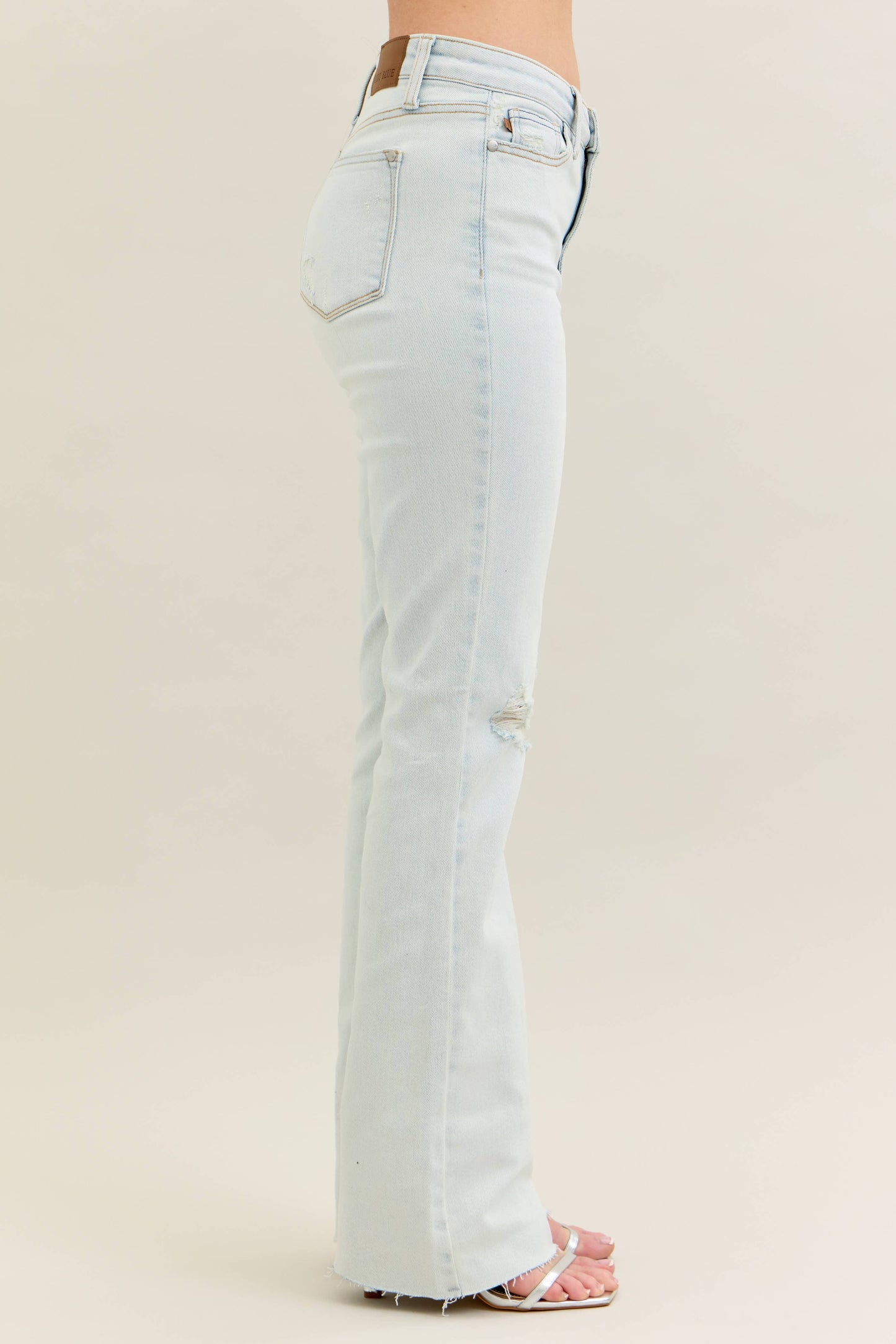 Mid Rise Distressed & Fray Hem Bootcut