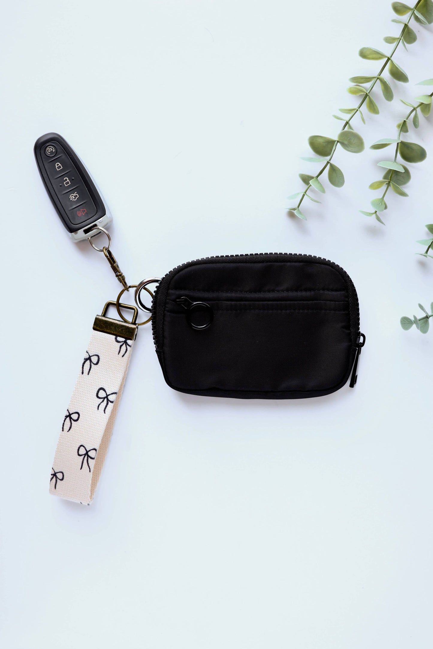 Keychain Wallet with Wrist Lanyard, Stylish Wallet Keychain