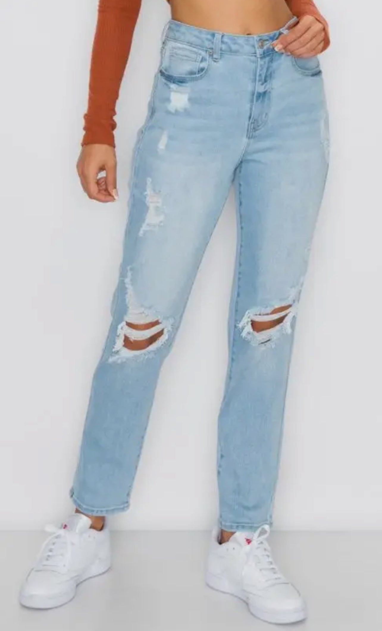 Knee Ripped Mom Jeans