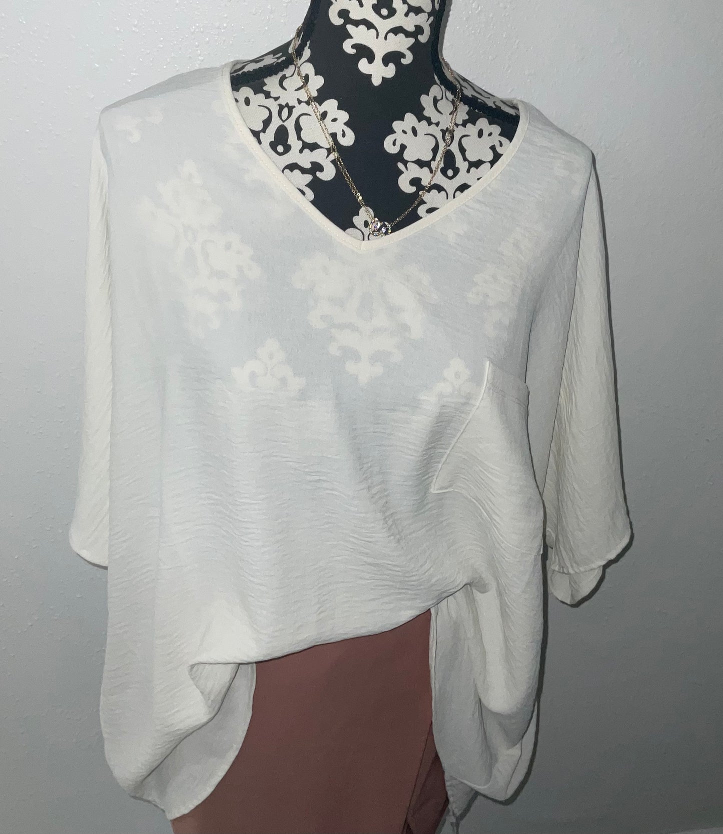 SALE curvy white basic top