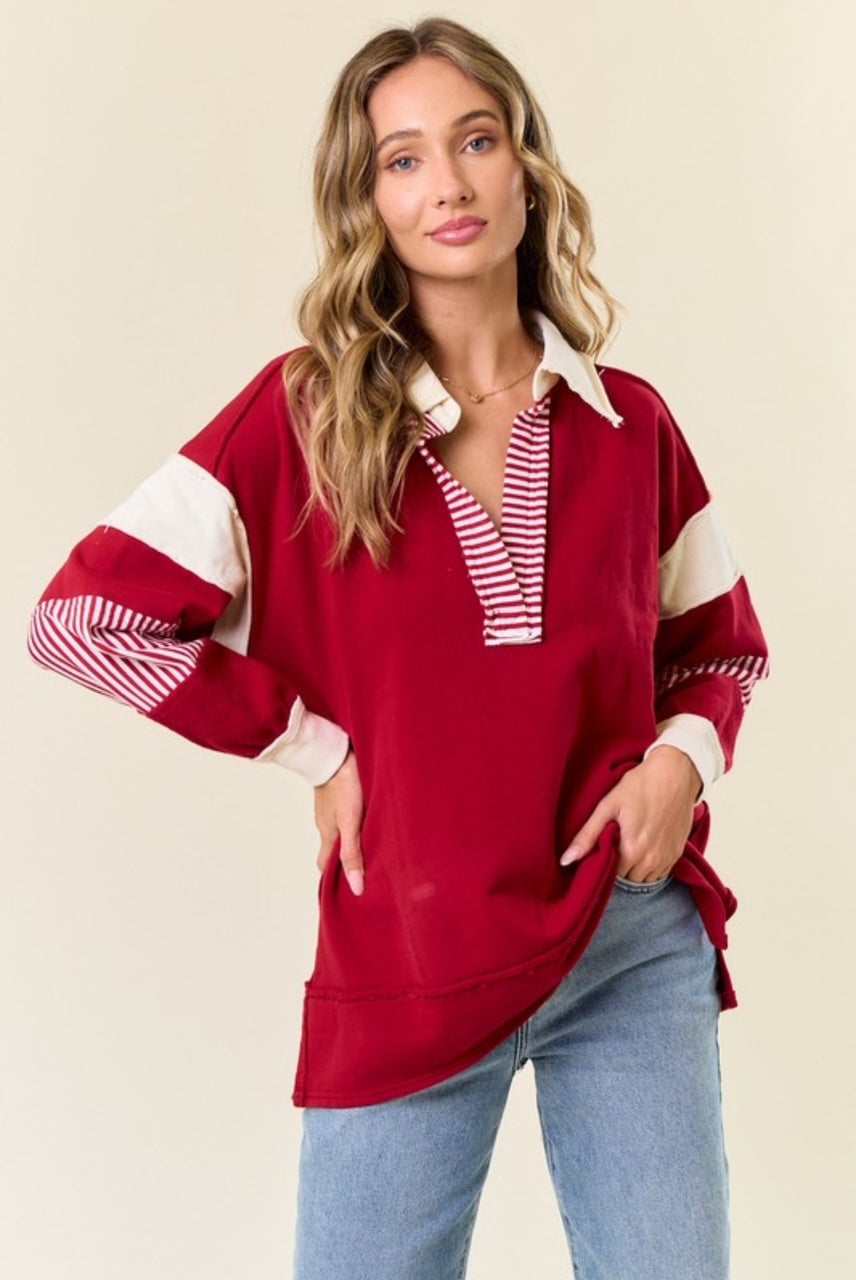 Cozy and oversized pullover burgundy polo shirt