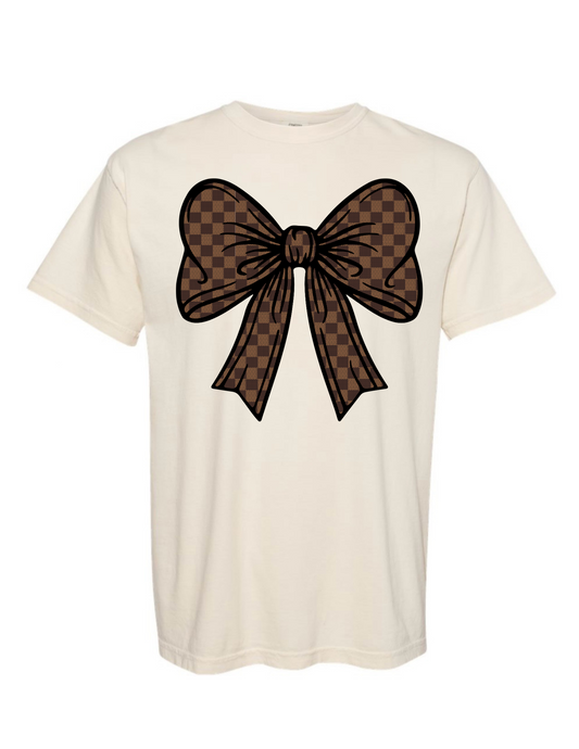T/S Checkered bow