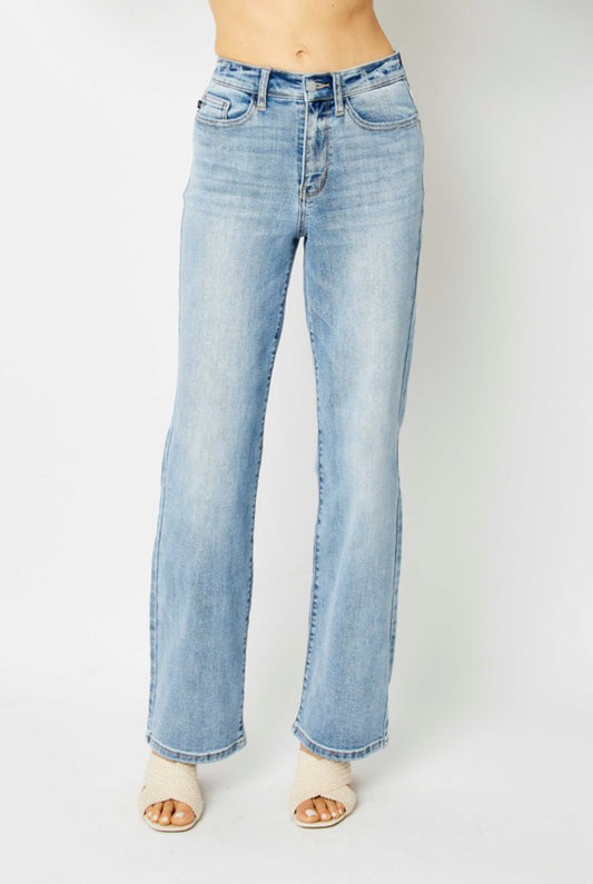 Judy Blue Hw Lt. Wash Straight Leg Jeans